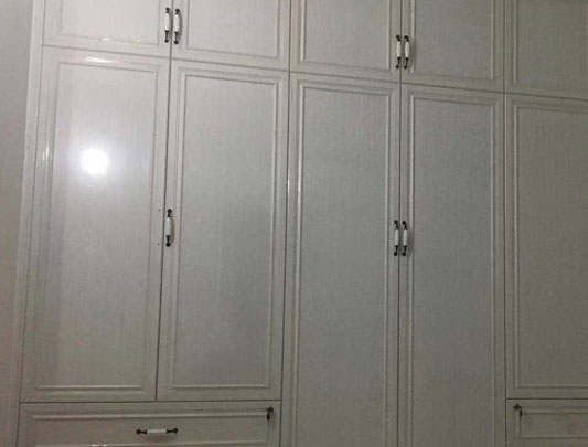 鋁師傅臥室間整體全鋁衣柜門(mén)板圖片 鋁師傅臥室間整體全鋁衣柜門(mén)板圖片