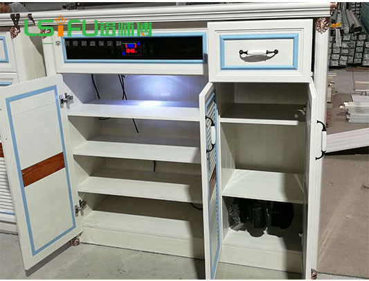 鋁師傅智能自動(dòng)消毒刷鞋子去除異味全鋁鞋柜效果圖