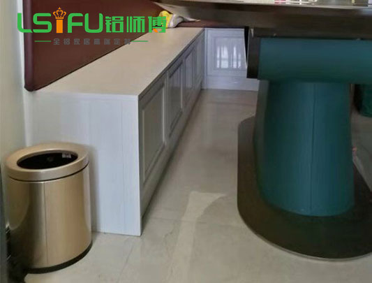 鋁師傅全鋁家具長沙發(fā)椅子裝修效果圖