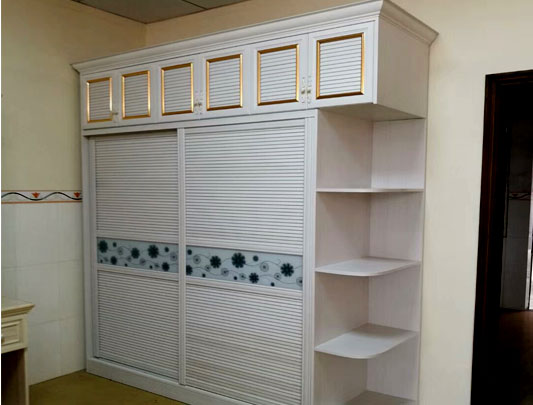 鋁師傅全鋁家具時(shí)尚移門衣柜圖片 鋁師傅全鋁家具時(shí)尚移門衣柜圖片