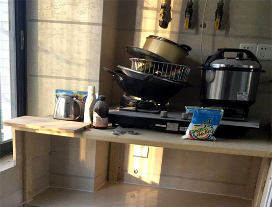 鋁師傅全鋁家居陽(yáng)臺(tái)儲(chǔ)物置物架效果圖